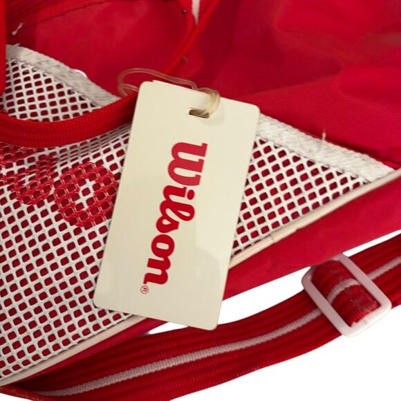 Wilson Vintage Duffle Bag Red White Tennis Gym Strap Tote Sports Bag - Picture 6 of 15